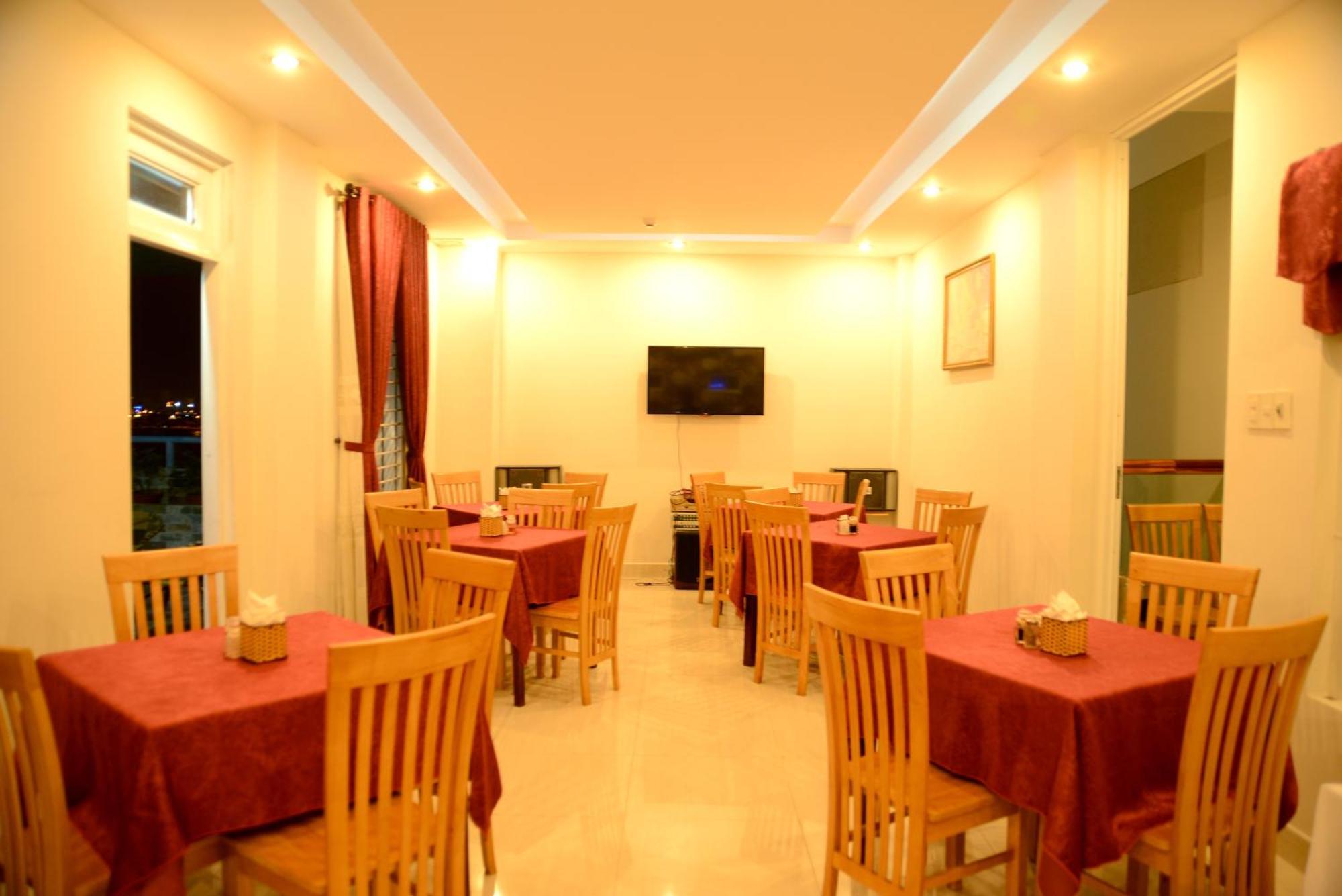 Red Diamond Hotel Дананг Екстериор снимка