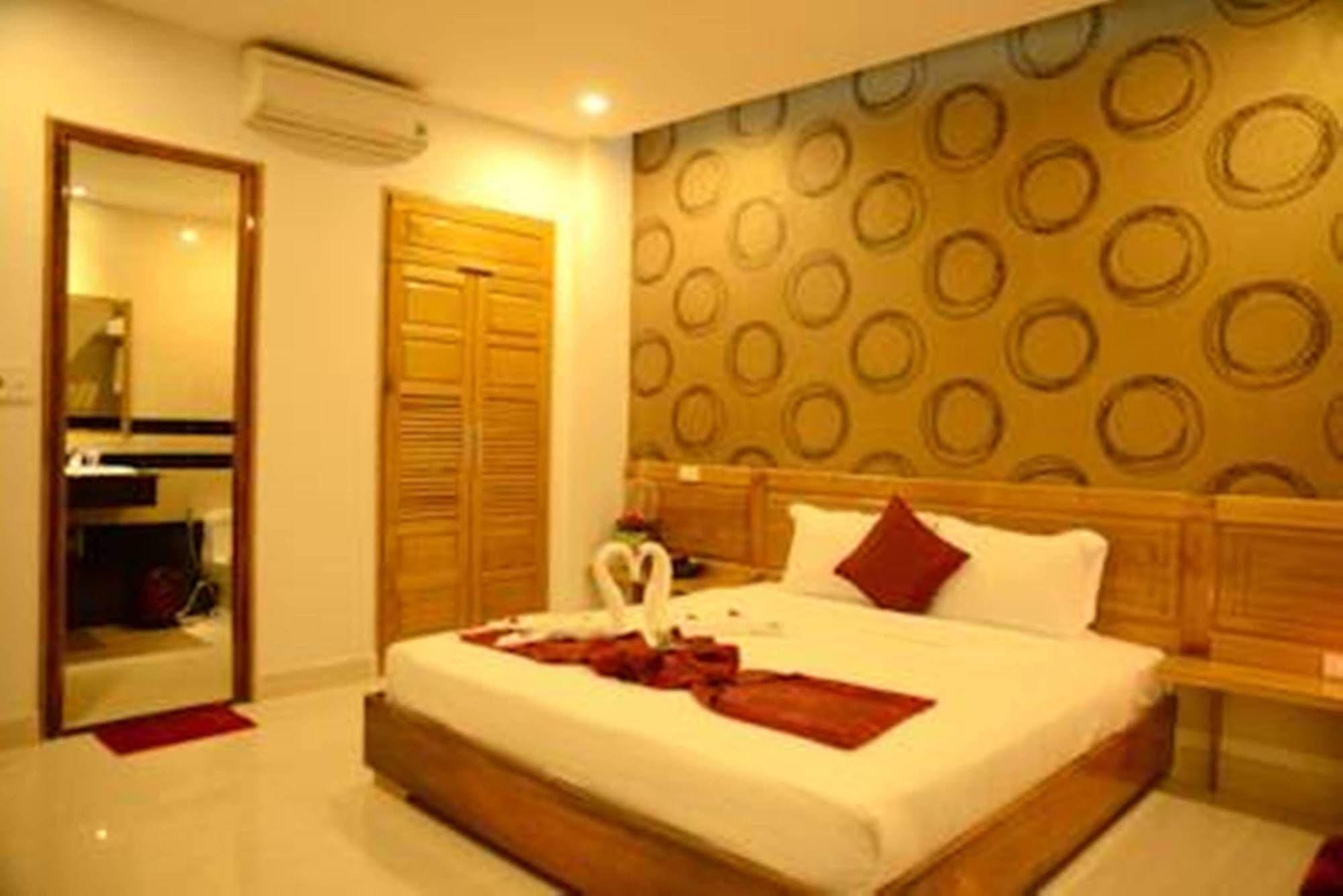 Red Diamond Hotel Дананг Екстериор снимка