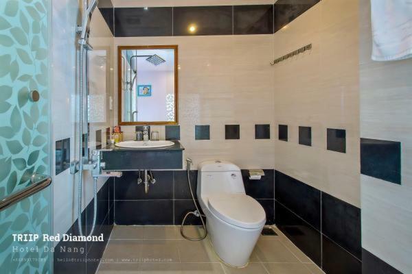 Red Diamond Hotel Дананг Екстериор снимка